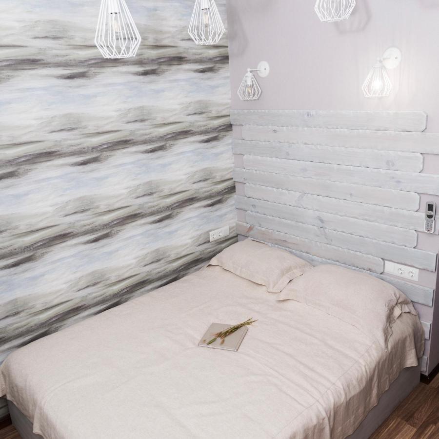 Golden Park Apartments Uman Bagian luar foto