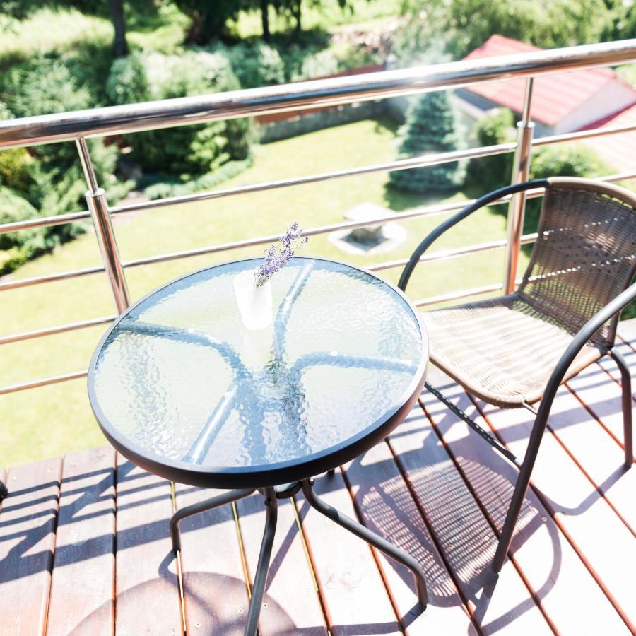 Golden Park Apartments Uman Bagian luar foto