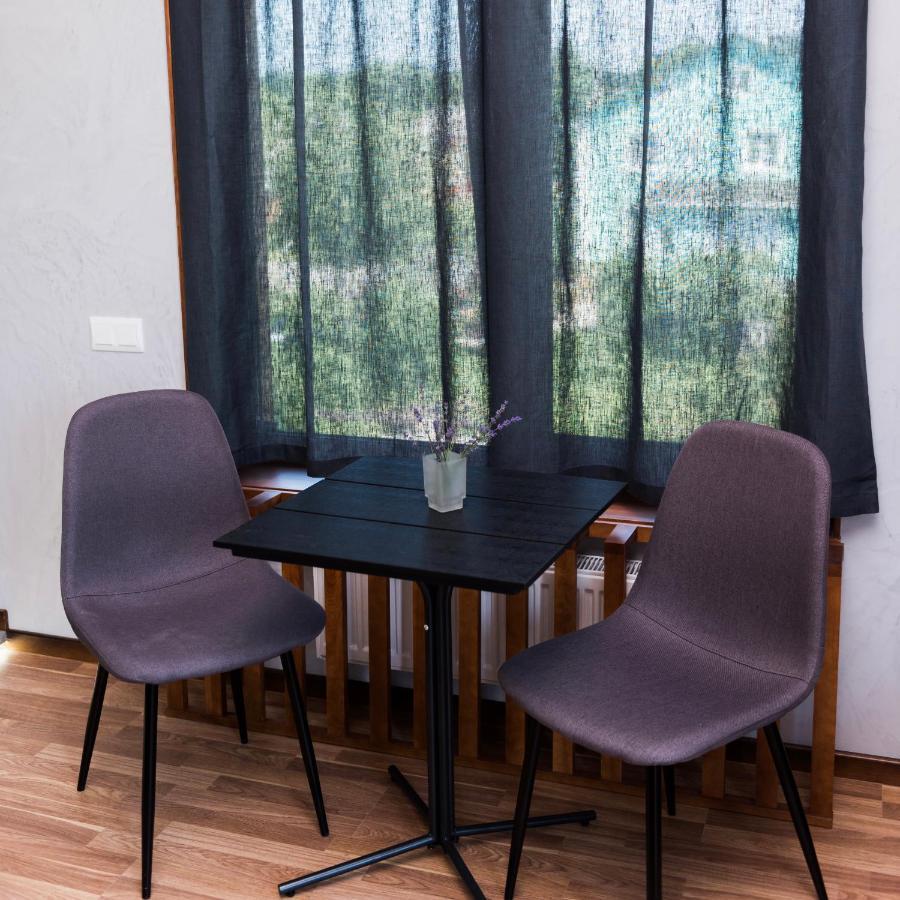 Golden Park Apartments Uman Bagian luar foto